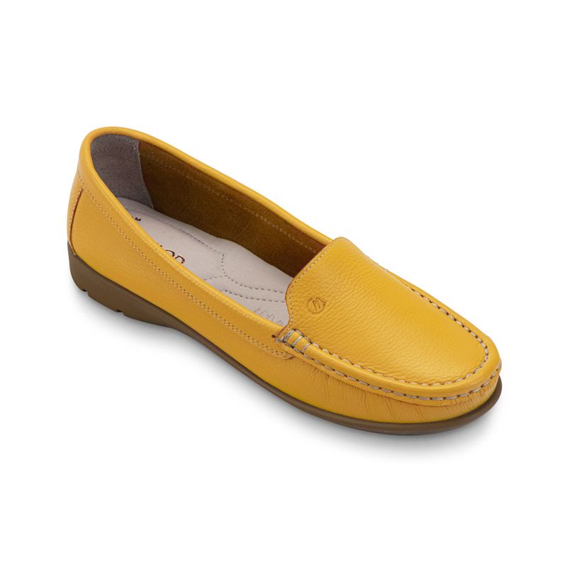 Mocasin-casual-de-cuero-y-plantilla-confort-color-mostaza