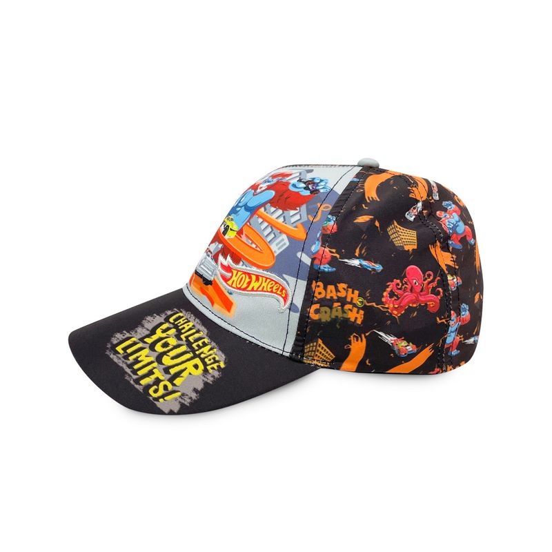 Gorro-de-verano-con-detalles-bordados-color-negro