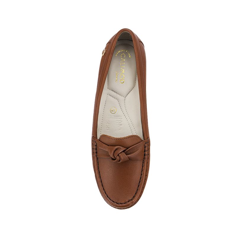 Mocasin-casual-con-detalles-hechos-artesanalmente-color-cogNac