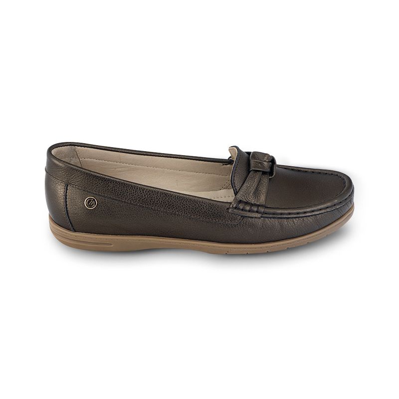 Mocasin-casual-con-detalles-hechos-artesanalmente-color-plata-viejo