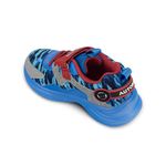 Zapatilla-urbana-con-parche-bidimensional-color-azul