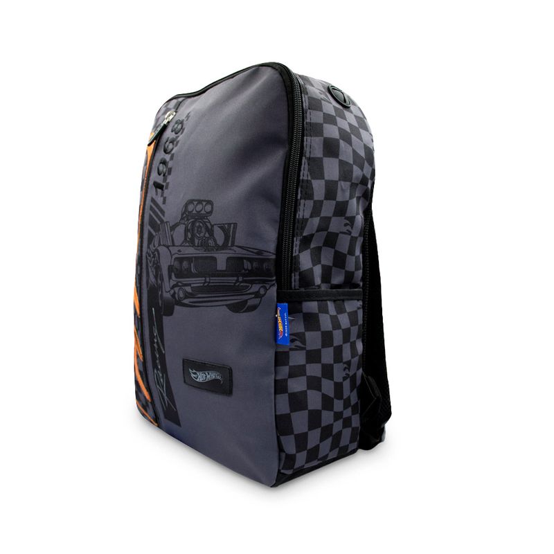 Mochila-juvenil-con-print-tematico-color-negro