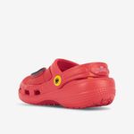 Clogs-con-detalles-en-alto-relieve-para-nino-color-rojo