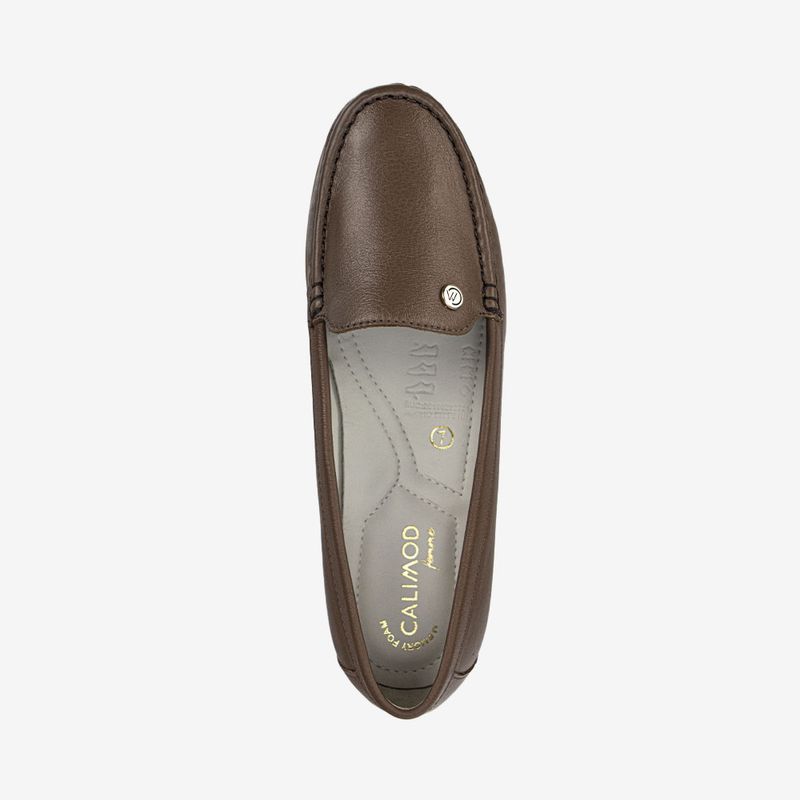 Mocasin-de-cuero-con-plantilla-memory-foam-color-tan