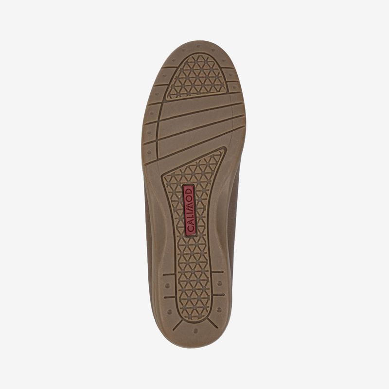 Mocasin-de-cuero-con-plantilla-memory-foam-color-tan