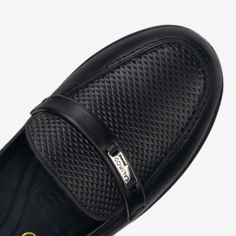 Mocasin-de-cuero-con-plantilla-memory-foam-color-negro