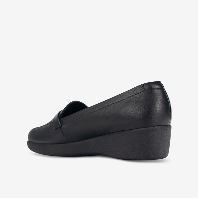 Mocasin-de-cuero-con-plantilla-memory-foam-color-negro