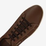 Zapatilla-urbana-con-pasadores-elasticos-color-tan