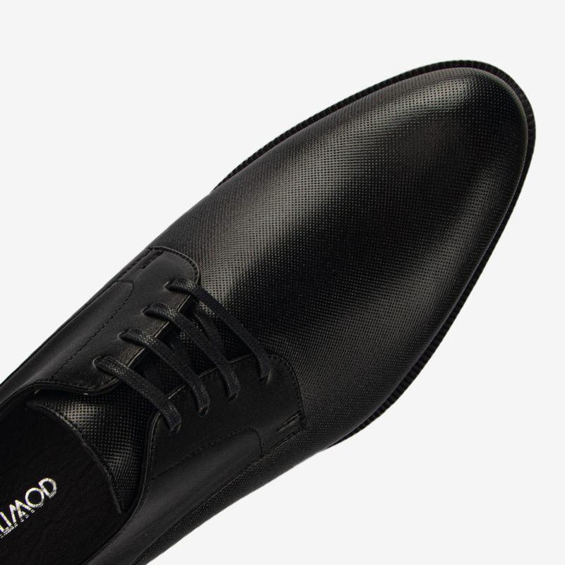 Zapato-de-vestir-clasico-con-picado-laser-color-negro