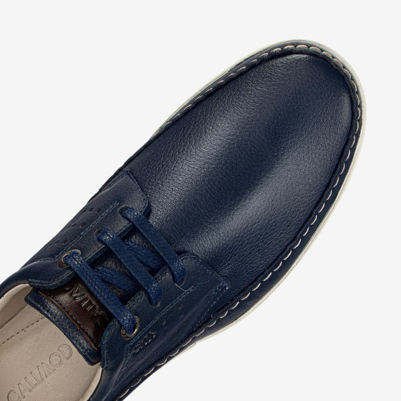 Zapato-casual-de-cuero-con-pasador-color-azul-marino