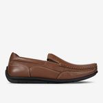 Zapato-casual-estilo-driver-con-almohadilla-memory-foam-para-caballero-color-cognac