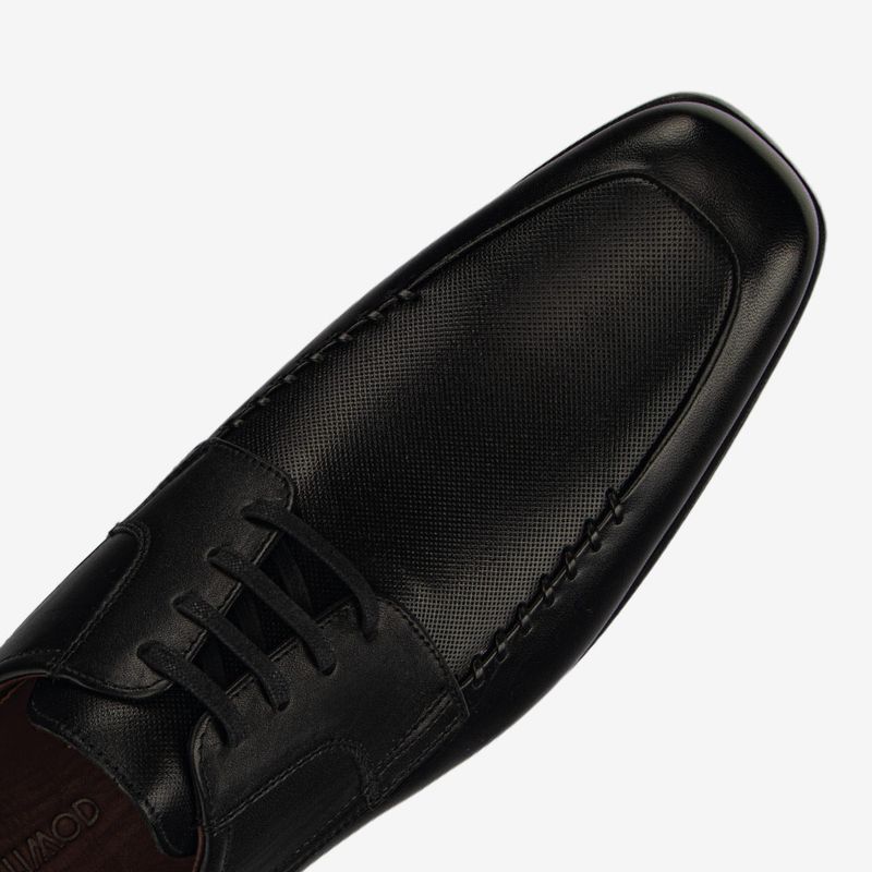 Zapato-de-vestir-clasico-con-finos-acabados-para-caballeros-color-negro