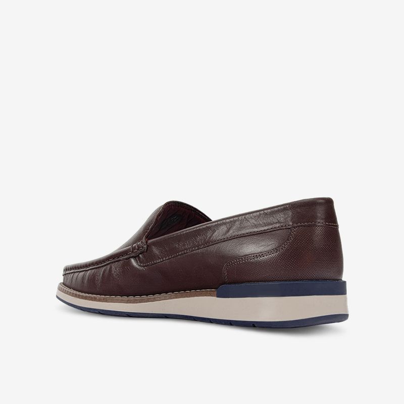 Mocasin-casual-con-contraste-de-colores-color-dark-brown