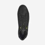 Zapatilla-urbana-de-cuero-con-pasadores-elasticos-color-negro