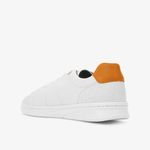 Zapatilla-urbana-de-cuero-con-pasadores-elasticos-color-naranja