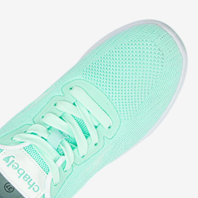 Zapatilla-flyknit-para-mujer-con-planta-flexible-color-verde