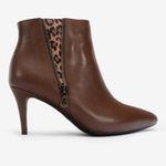 Botin-casual-de-cuero-con-detalle-animal-print-color-tan