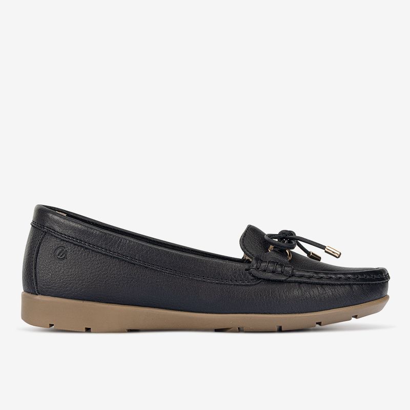 Mocasin-casual-de-cuero-suave-y-flexible-color-negro