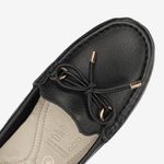 Mocasin-casual-de-cuero-suave-y-flexible-color-negro