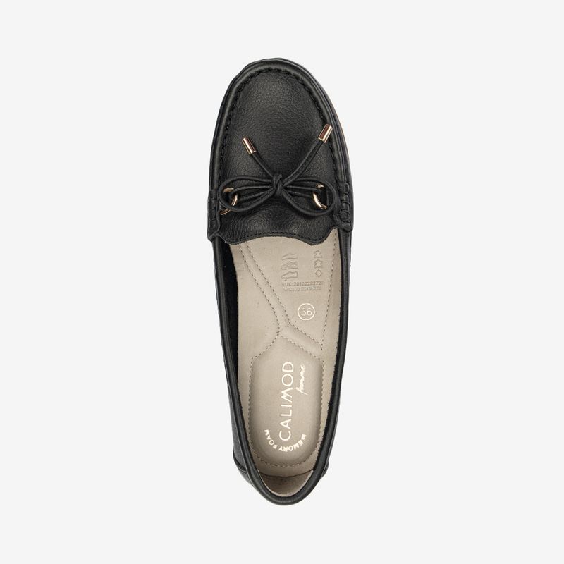 Mocasin-casual-de-cuero-suave-y-flexible-color-negro