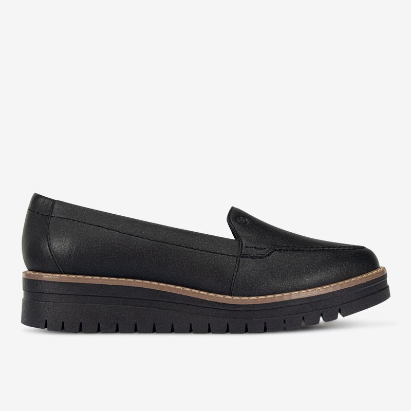 Mocasin-casual-en-cuero-nacarado-color-negro