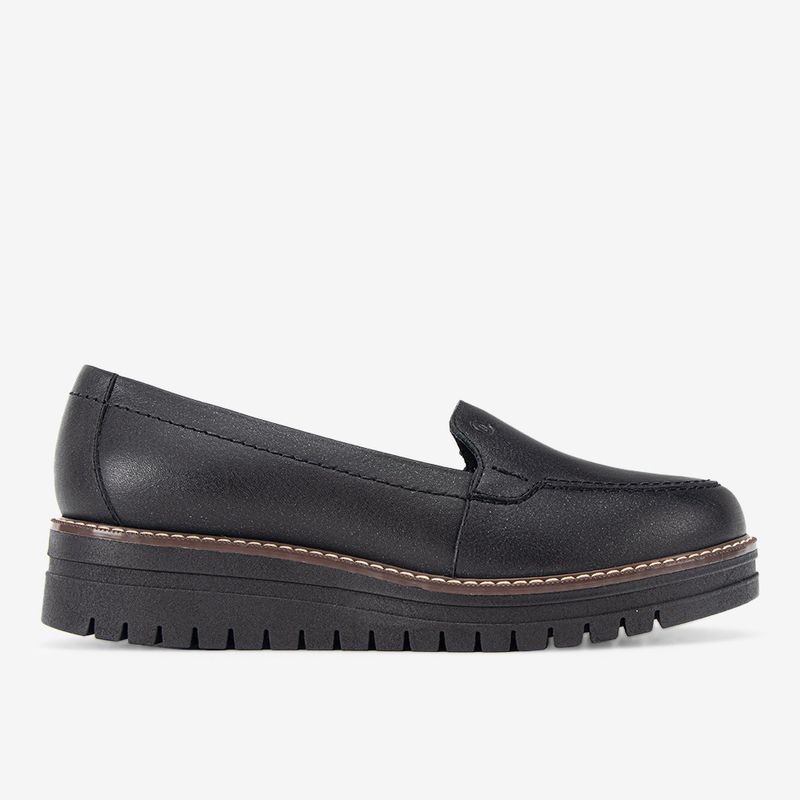 Mocasin-casual-de-cuero-con-planta-alta-color-negro