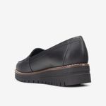 Mocasin-casual-de-cuero-con-planta-alta-color-negro