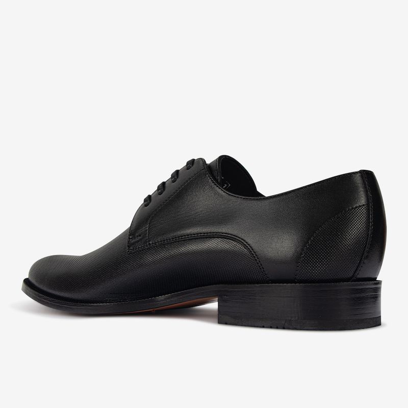 Zapato-de-vestir-clasico-con-picado-laser-color-negro