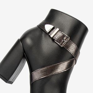 Botín Casual Negro 7YI006