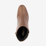 Botin-casual-de-pu-con-taco-9cm-color-capuchino