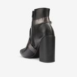 Botin-casual-con-correa-metalizada-color-negro