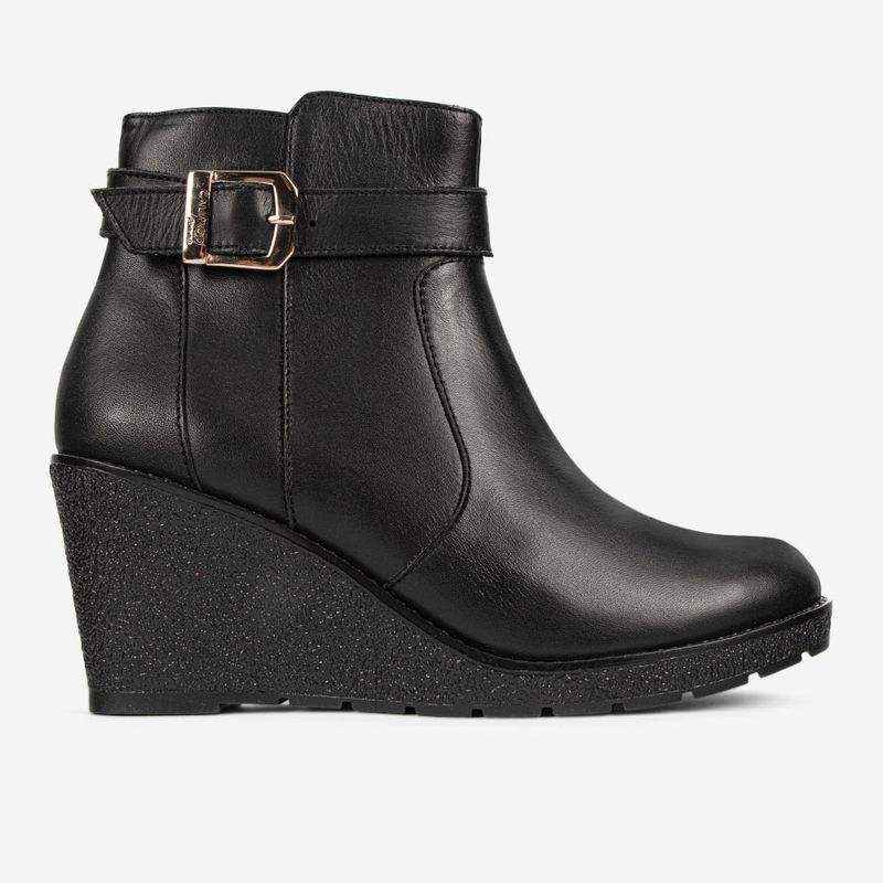 Botin-casual-con-taco-cuna-color-negro