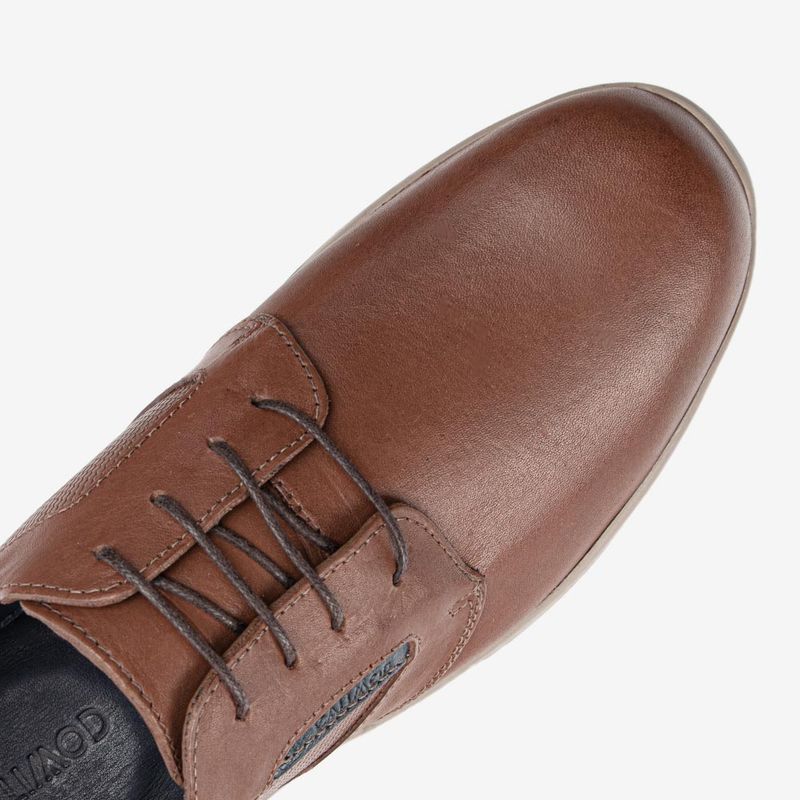 Zapato-casual-de-cuero-con-planta-de-caucho-color-wisky