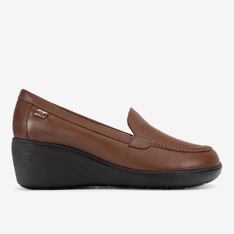 Mocasin-de-cuero-para-mujer-con-taco-color-tan