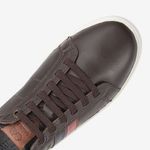 Zapatilla-urbana-con-tecnologia-ultralight-color-cafe