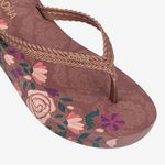 Sandalia-flip-flop-con-plataforma-color-cobre