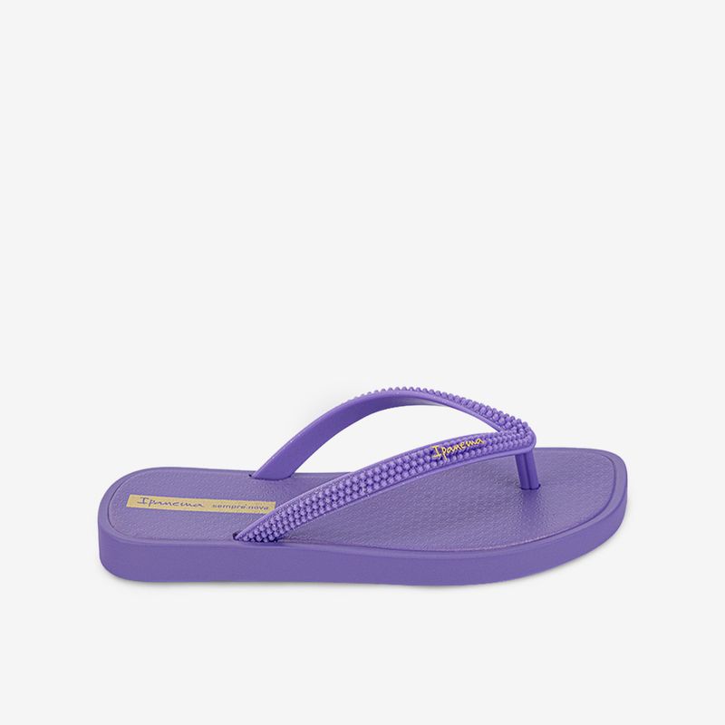 Sandalia-flip-flop-con-detalles-en-las-tiras-color-lila-oscuro