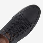 Zapatilla-de-cuero-con-planta-de-caucho-color-negro