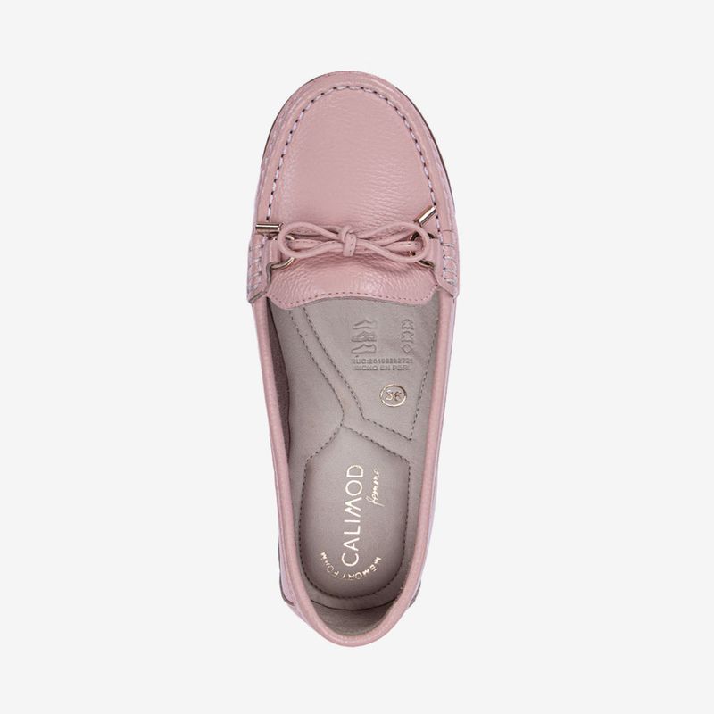 Mocasin-casual-de-cuero-suave-y-flexible-color-palo-rosa