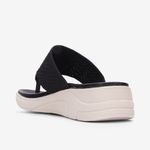 Sandalia-casual-de-planta-alta-color-negro