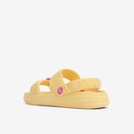 Sandalia-slider-puffer-para-mujer-color-amarillo