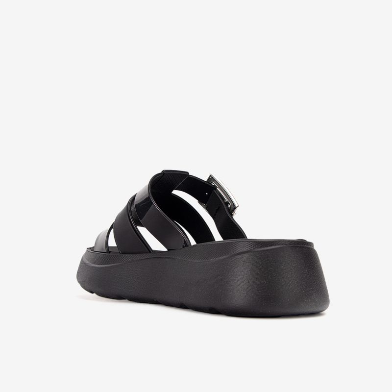 Sandalia-slider-con-plataforma-color-negro