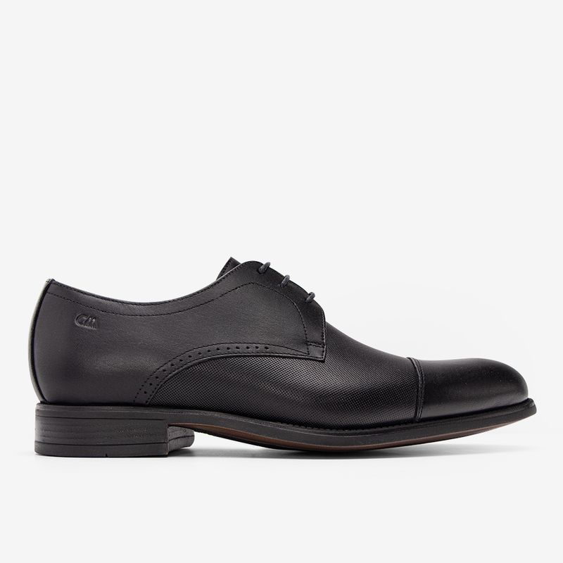 Zapato-de-vestir-de-cuero-con-planta-de-caucho-color-negro