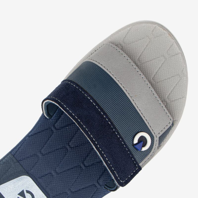 Sandalia-slider-con-velcro-regulable-en-la-banda-color-azul-gris