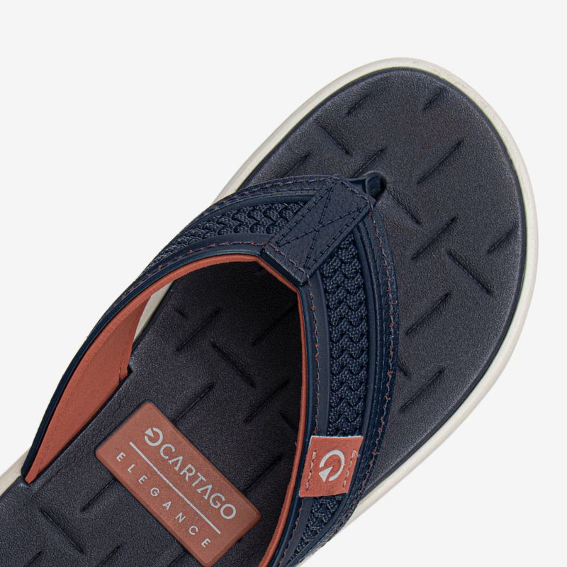 Sandalia-flip-flop-de-tiran-anchas-para-hombre-color-azul-oscuro