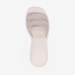 Sandalia-slider-con-glitter-en-la-banda-y-plataforma-color-hueso