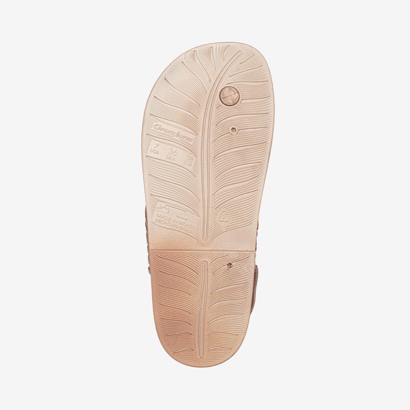 Sandalia-flats-de-verano-con-planta-anatomica-color-oro