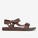 Sandalia-casual-con-velcros-regulables-para-hombre-color-marron