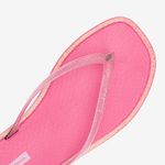 Sandalia-flip-flop-con-glitter-en-la-planta-color-fucsia