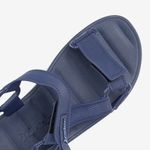 Sandalia-casual-con-velcros-regulables-para-hombre-color-azul